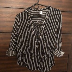 Long sleeve criss cross top